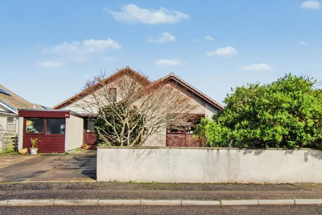 5 bedroom house — Elm Grove, Nairn, IV12 4SN