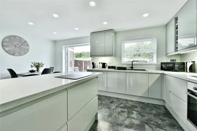 Photo 2 — Bluebell Wood Lane, Sunnyside, Rotherham, South Yorkshire, S66