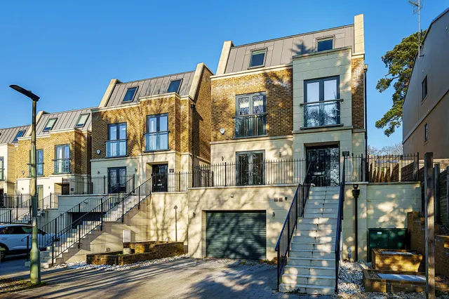 Photo 2 — Langdon House, Woodlands Road, Bromley