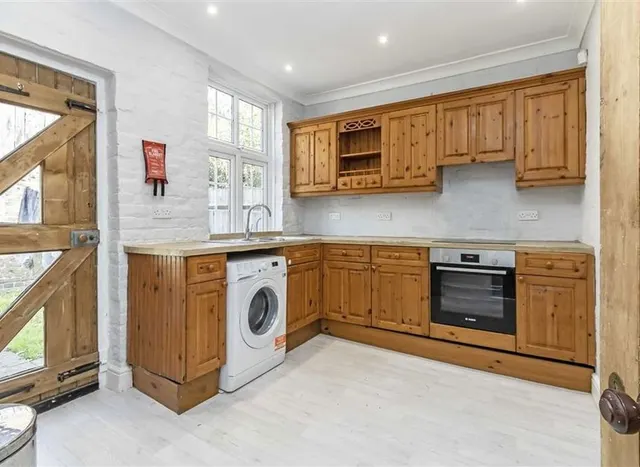 Roan Street, Greenwich, SE10, photo 3