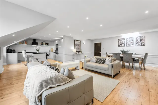 Claremont Terrace, Park, G3, photo 2