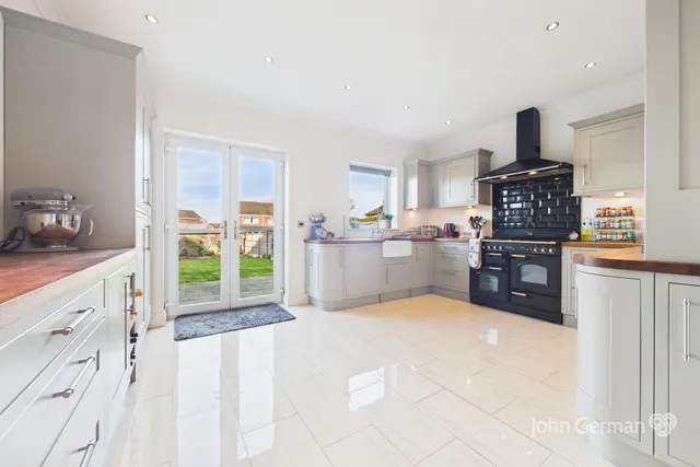 New Road, Uttoxeter, photo 3