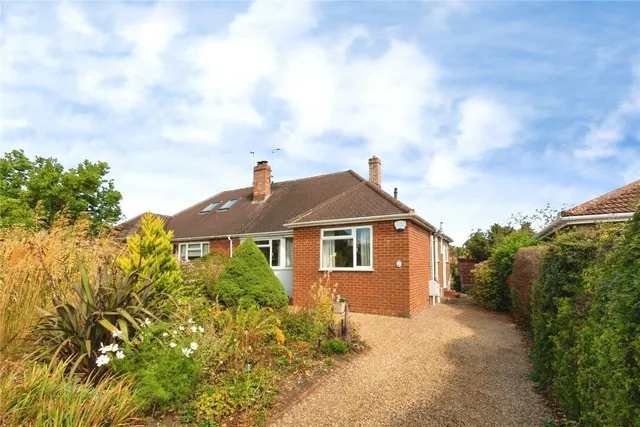 Hatch Lane, Old Basing, RG24, photo 1