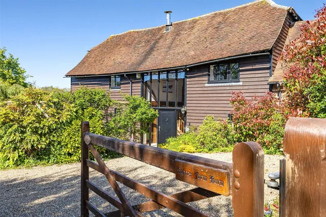 Ladham Road, Goudhurst, Cranbrook, Kent, TN17 1LS, photo 1