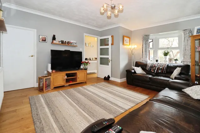 Photo 3 — Gallivan Close, Little Stoke, Bristol, BS34