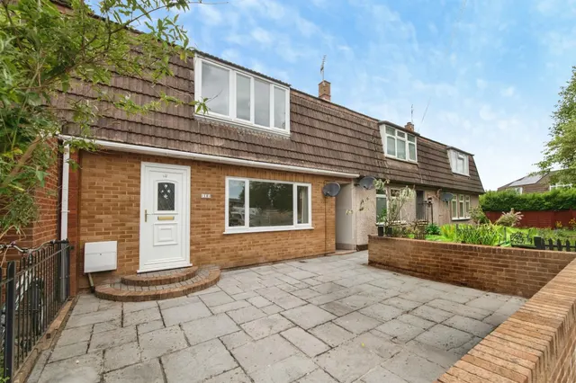 Queensway, Tiverton, photo 1
