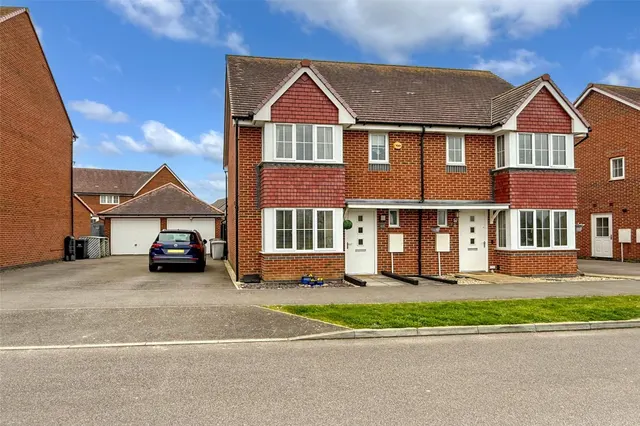 Littlehampton, BN17, photo 1