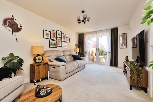 Revill Road, Langold, S81, photo 2