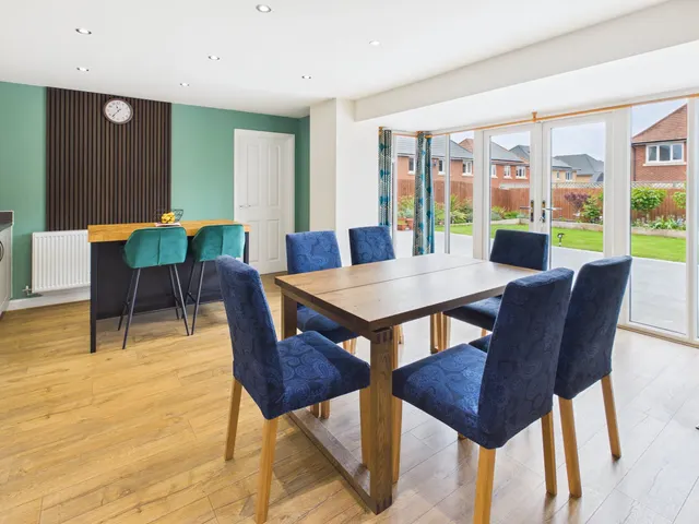 Photo 3 — Thomas Fairfax Way, Henhull, Nantwich, CW5 6YL