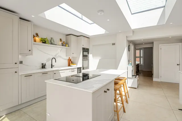 Queens Road, Surrey Egham, TW20, photo 3