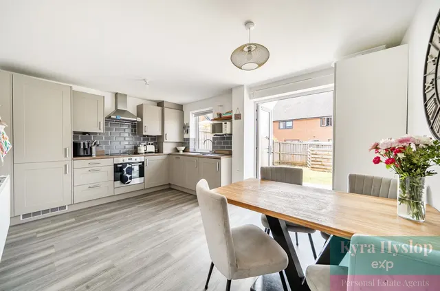 Amber Rise, Exeter, EX1, photo 2