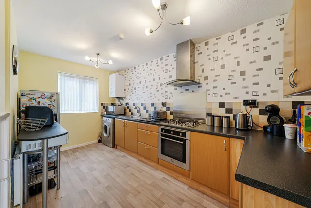 Photo 3 — Castle Rise, Runcorn, Runcorn, WA7 5XP
