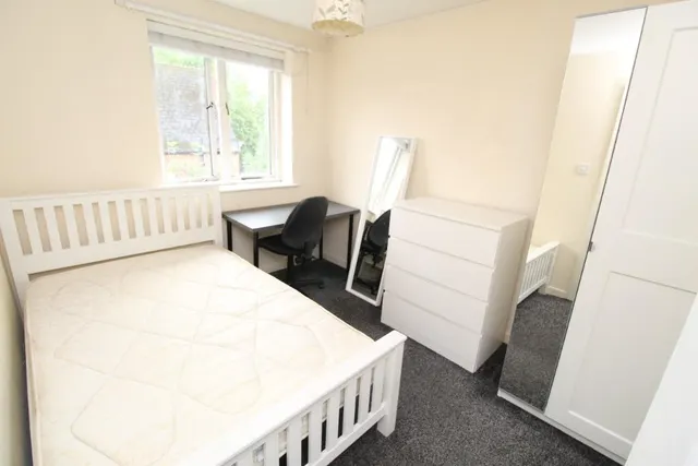 Balfour Road, Lenton, NG7, photo 2