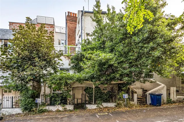Church Walk, London, NW2, photo 3
