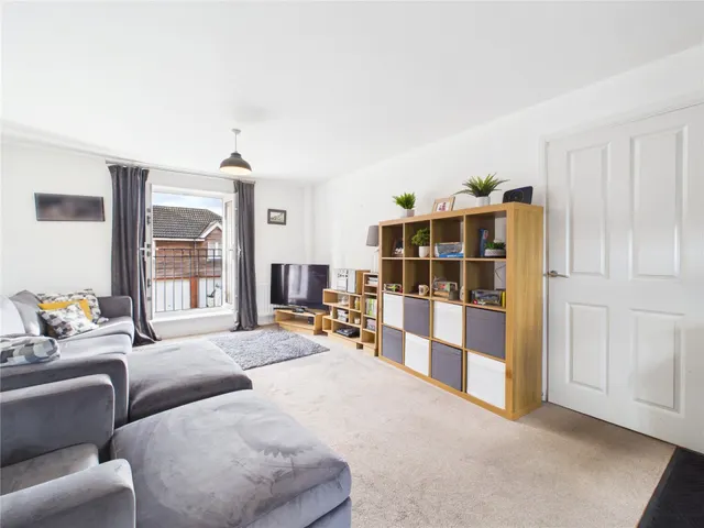 Latimer Close, Bristol, BS4, photo 2