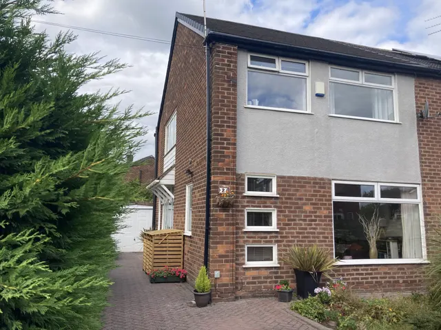 Lindrick Avenue, Whitefield, M45, photo 1