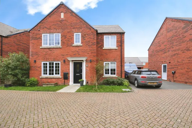 Brodie Place, Peterborough, PE7, photo 2
