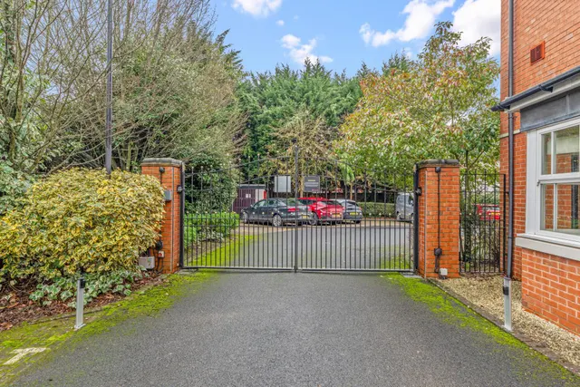 Photo 3 — 159 Birmingham Road, Wylde Green, Sutton Coldfield, B72