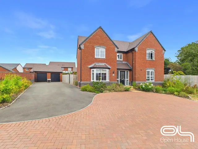 Norham Parade, Stafford, ST16, photo 1