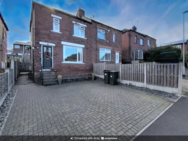 Cornmill Drive, Liversedge, WF15, photo 1