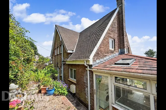 Llantrisant, Pontyclun, photo 2
