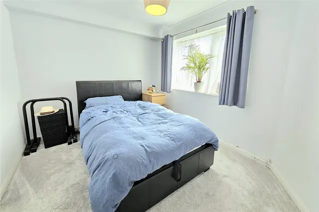 Photo 2 — Oakfields, Alexandra Avenue, Camberley, Surrey, GU15 3BY