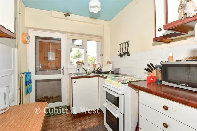 Downhurst Road, Ewhurst, GU6, photo 2