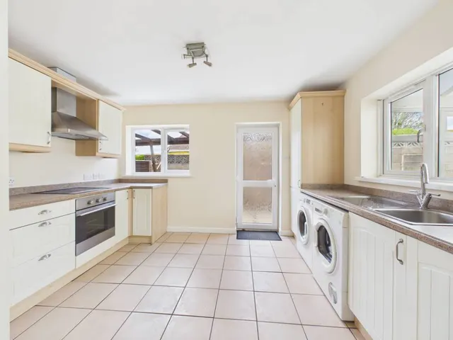 Stanhope Road, Longwell Green, BS30, photo 3