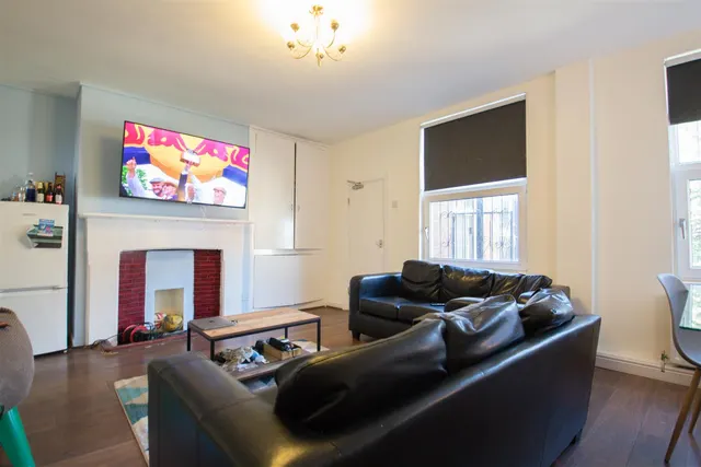 Regent Terrace, Hyde Park, LS6, photo 1