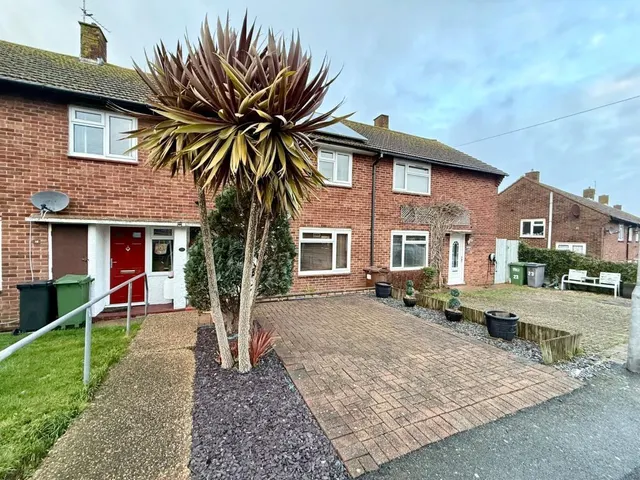 Great Cliffe Road, Eastbourne, photo 1