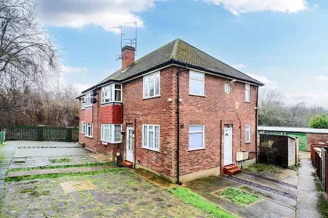 Somervell Road, Harrow, HA2, photo 1