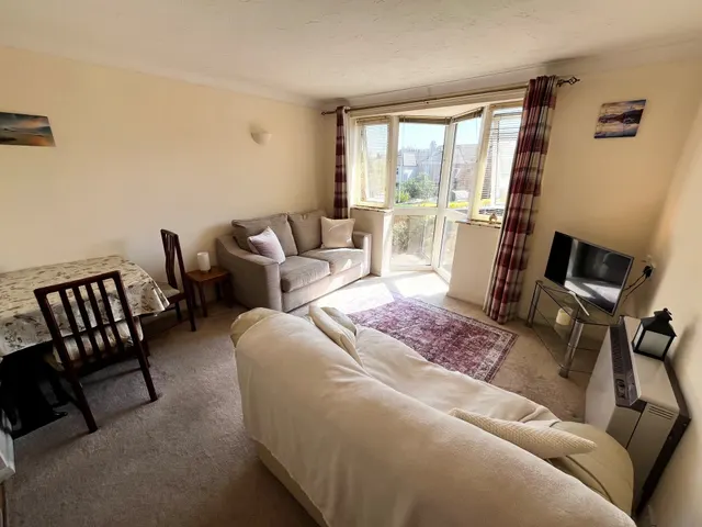 Sunnyhill Court, Parkstone, BH12, photo 2