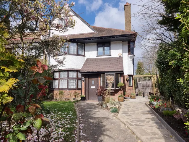 Great North Road, Highgate, N6 4LU, photo 1