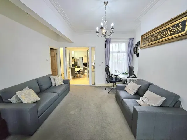 Crayfield Road, Manchester, M19, photo 3