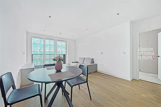 Cedrus Avenue, Southall, photo 3