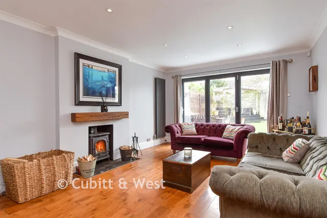 Pitt Gardens, Woodingdean, BN2, photo 3
