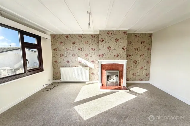 Mill Farm Park, Bulkington, CV12, photo 3