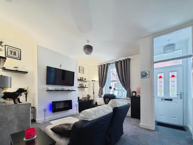 Brideoake Street, Leigh, WN7, photo 2