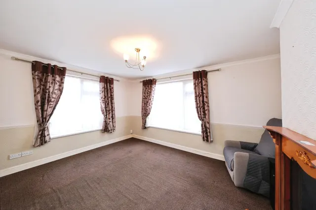 Carlton Close, Mansfield, NG19, photo 3