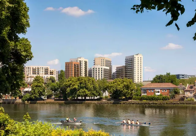 Photo 2 — Kew Bridge Rise, Capital Interchange Way, TW8 0EX
