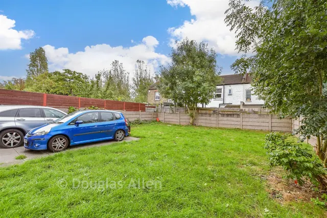 Skeltons Lane, Leyton, E10, photo 2