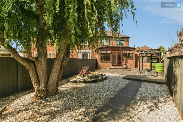 Flixton Drive, Crewe, CW2, photo 2