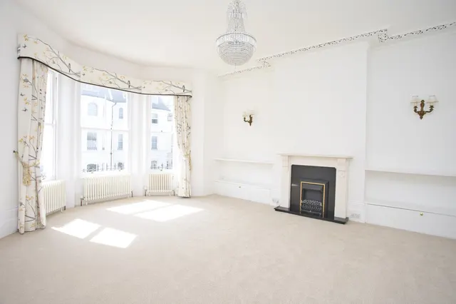 Clifton Crescent, Folkestone, CT20, photo 2