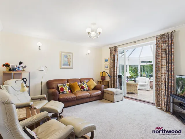Cobbold Avenue, Old Town, BN21, photo 2