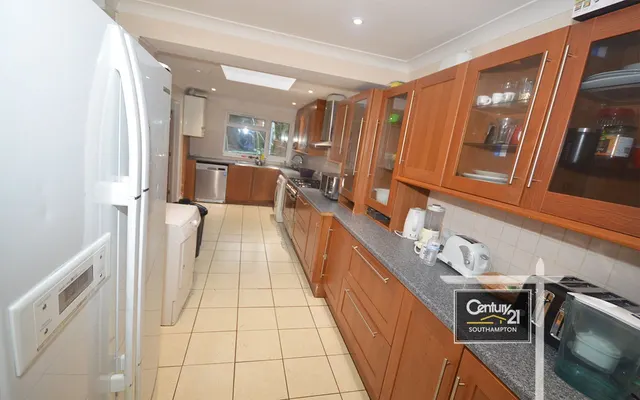 Gordon Avenue, Southampton, SO14, photo 2