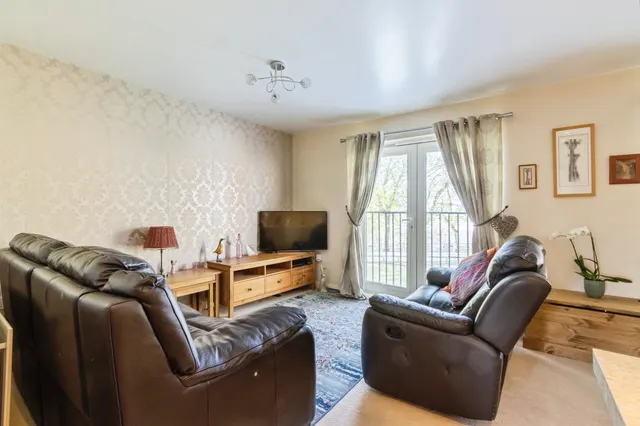 Oak Tree Lane, Leeds, LS14, photo 1