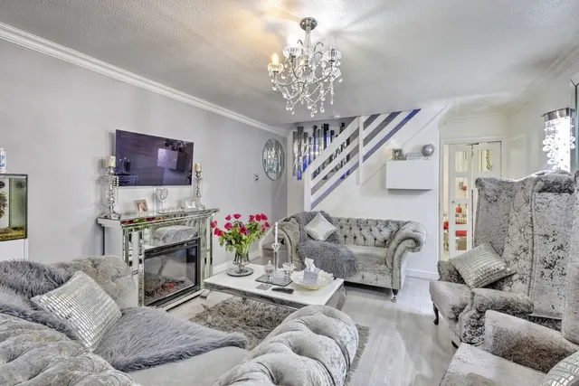 Photo 2 — Watermeadow Drive, Northampton, Northamptonshire, NN3