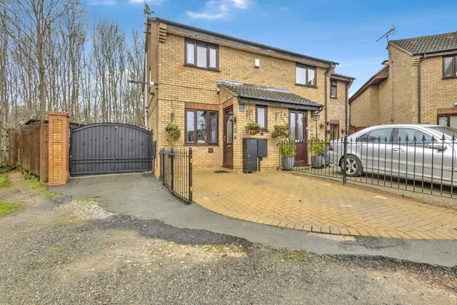 Watermeadow Drive, Northampton, Northamptonshire, NN3, photo 1