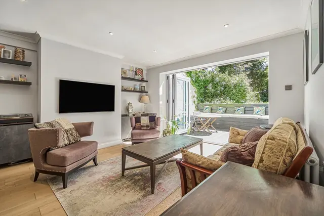 Trinity Crescent, SW17, photo 1