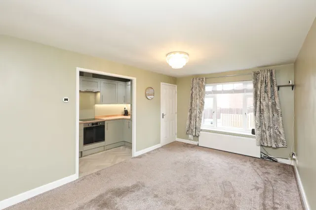 Acacia Crescent, Killamarsh, S21, photo 2